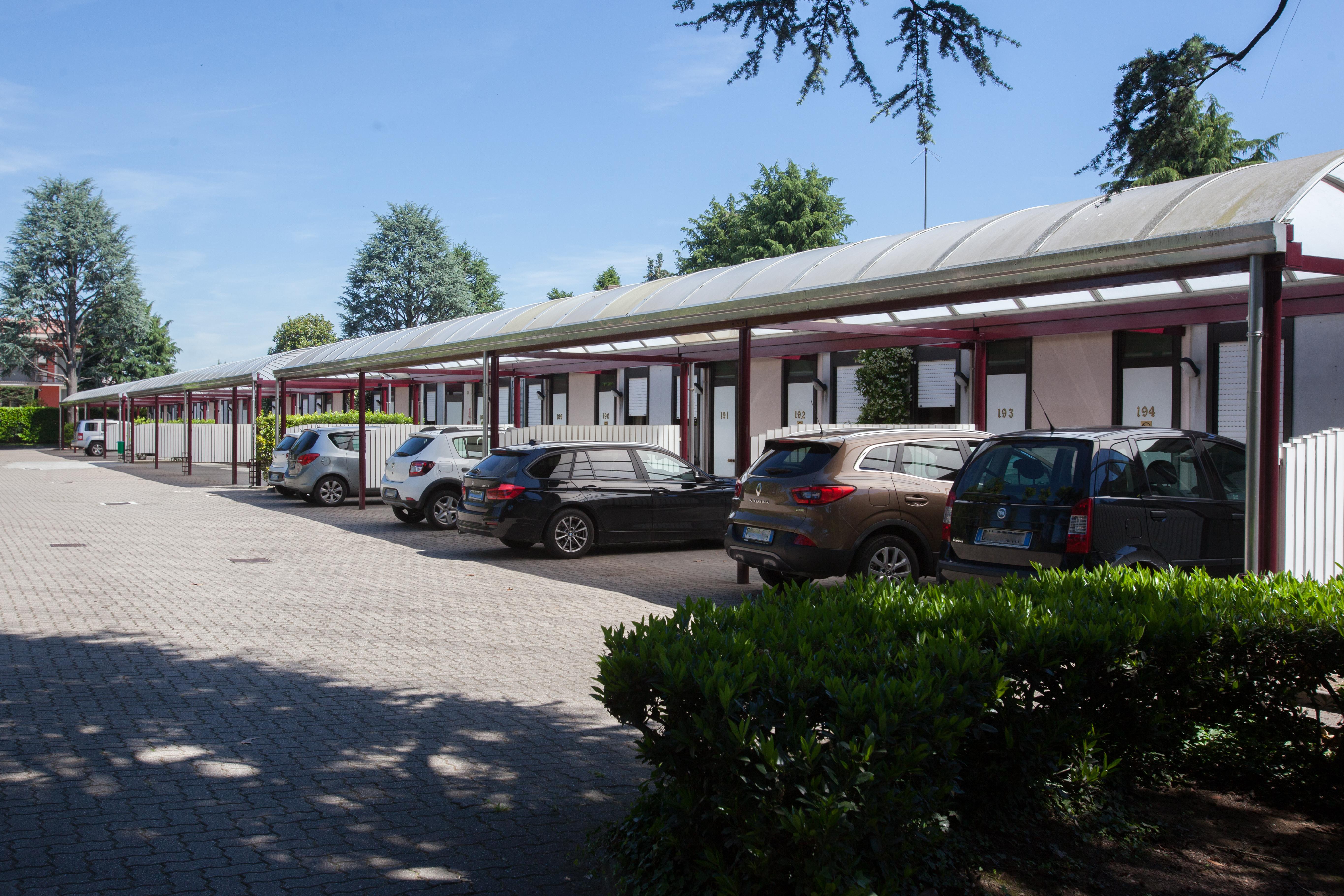 Airport Hotel Malpensa Lonate Pozzolo Exterior foto