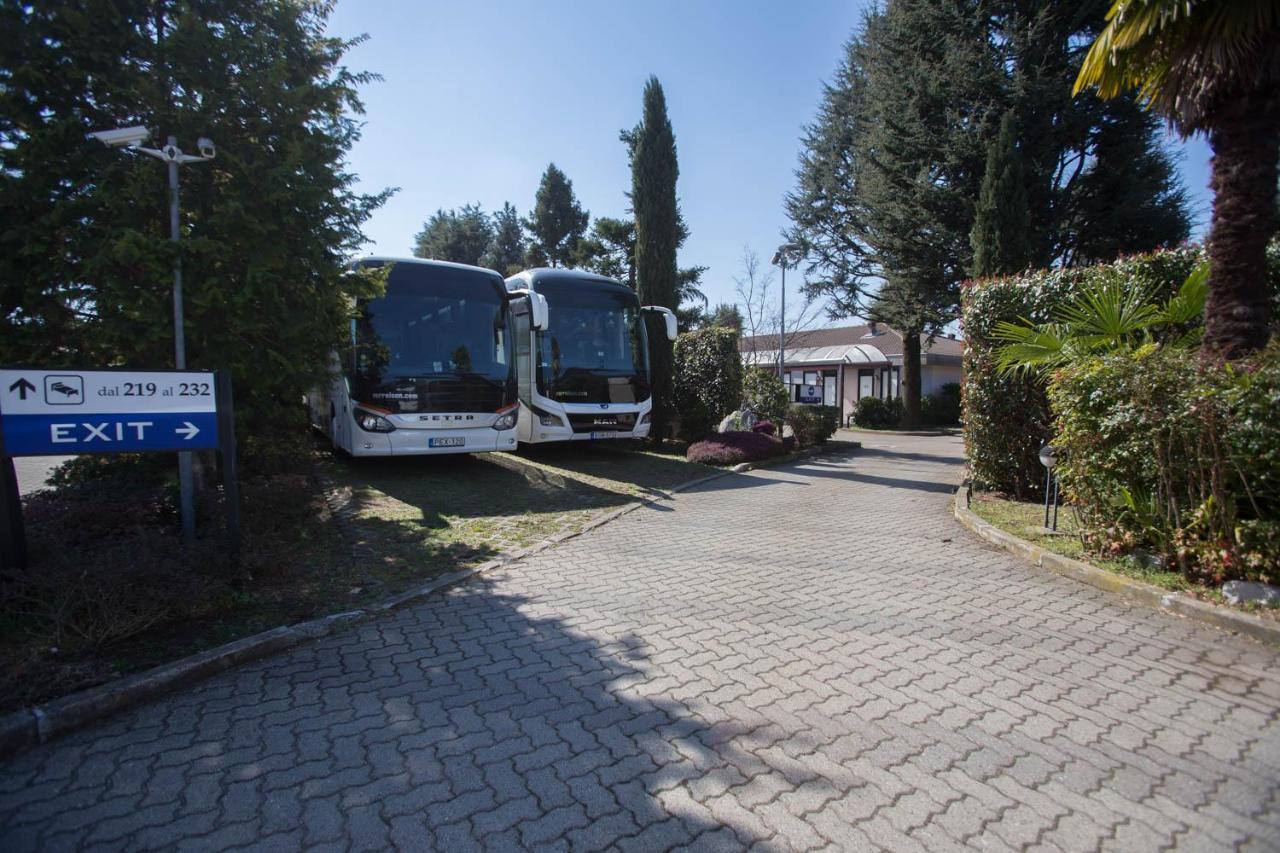 Airport Hotel Malpensa Lonate Pozzolo Exterior foto